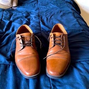 Men’s size 10 dress shoes